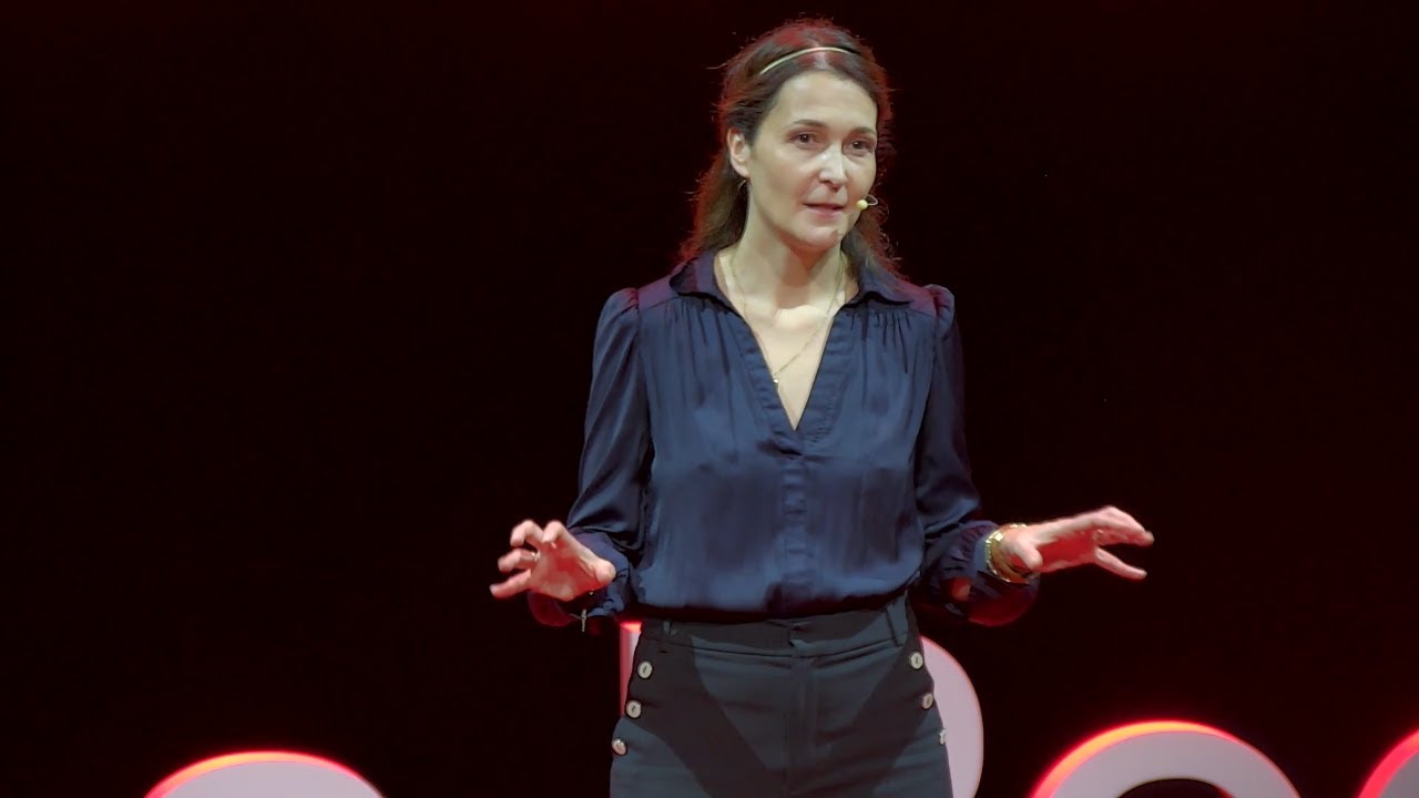 Métier : créatrice de rêves. De l'insouciance à l'essentiel.  | Clara Brachet | TEDxLaRochelle