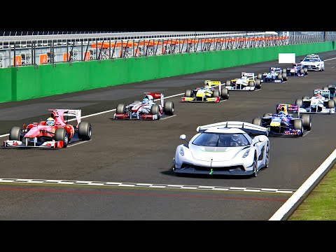 Koenigsegg Jesko vs F1 2010 Cars - Monza