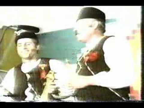 Macedonian Folk Song - Braќа Stojanovi
