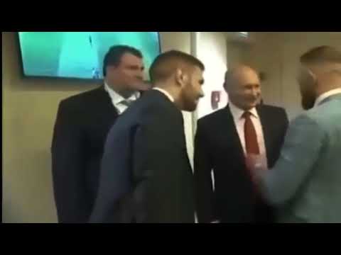 Как Путин жестами показывает охране кого убрать от себя Эксклюзив Видео