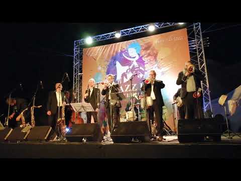 EAST ST. LOUIS TOODLE OO - BIG CHRIS BARBER BAND