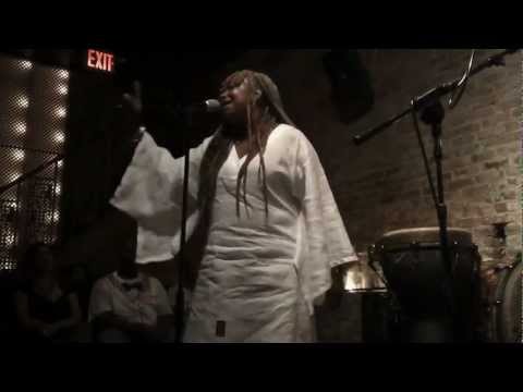 Poet Tantra Zawadi @ Word 2 Word Dakar-NYC: A Spoken Word Experience