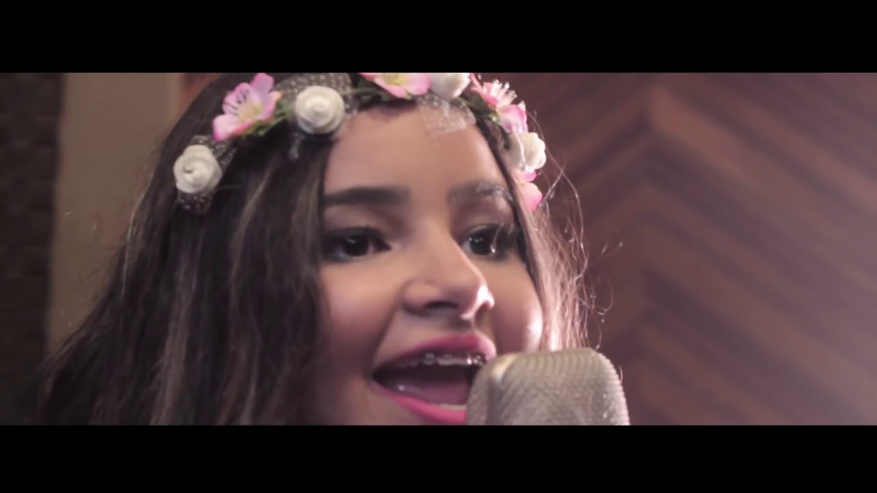 Lays Queiroz - O Que O Vento Leva O Mesmo Vento Traz (O Close) - Vídeo Oficial