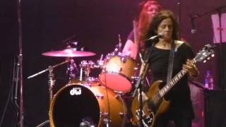 Babes In Toyland - Swamp Pussy (The Regent, Los Angeles CA 8/7/15)