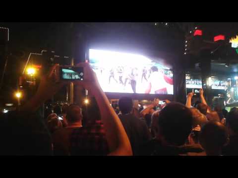 Star Wars The Force Awakens Final Trailer Live Reaction From Downtown Disney