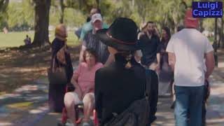 Diana Krall - Wide river to cross.