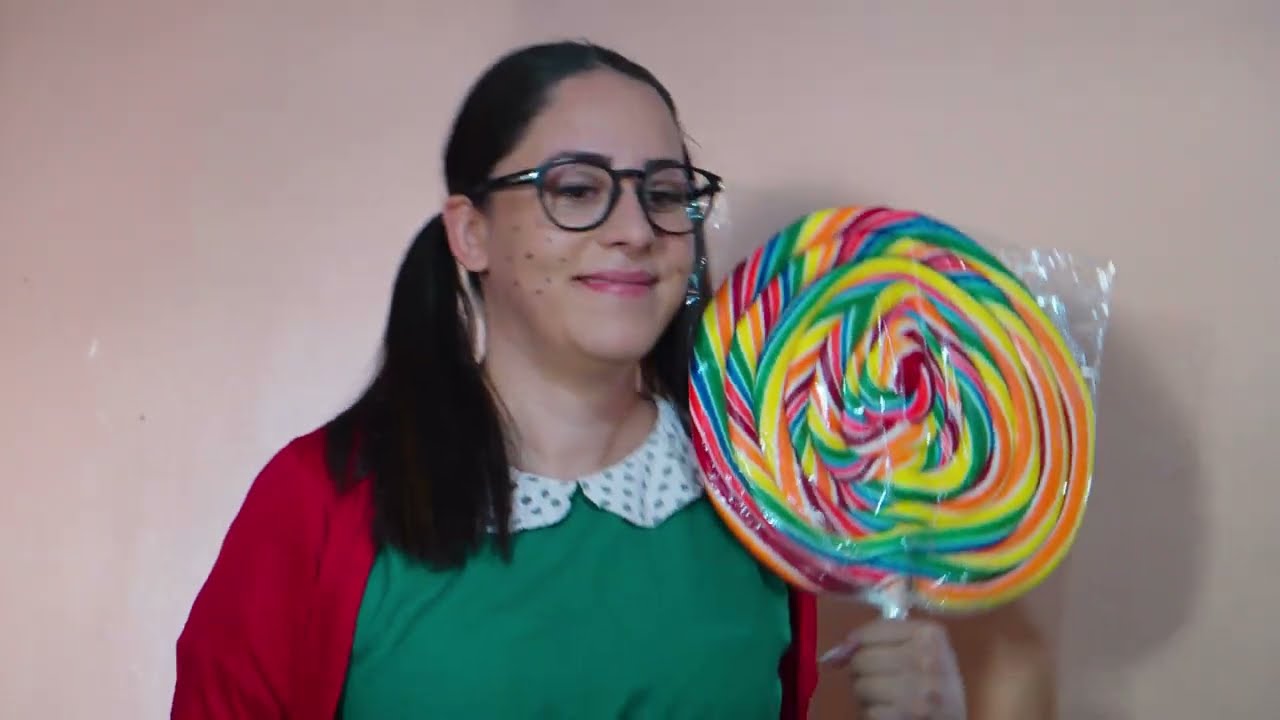Pois é, pois é, pois é: Chiquinha ganha a vida vendendo doces DF afora