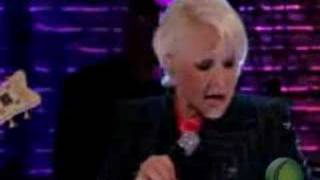 Cyndi Lauper - Into The Night Life (Live on Awards)