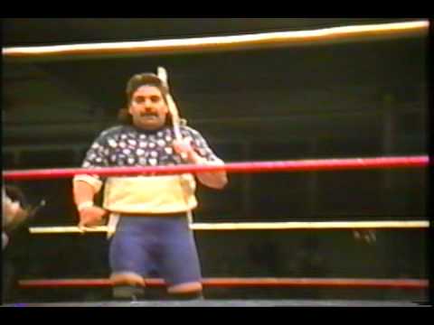 Rocky Della Serra Badmouths Surrey.