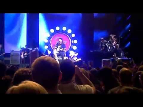 download lagu mp3 mp4 Foo Fighters Live The Mean Fiddler 320kbs, download mp3 Foo Fighters Live The Mean Fiddler 320kbs free downloadn, video klip Foo Fighters Live The Mean Fiddler 320kbs