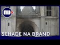 Drone filmt schade na brand in historische kathedraal van Nantes | NU.nl