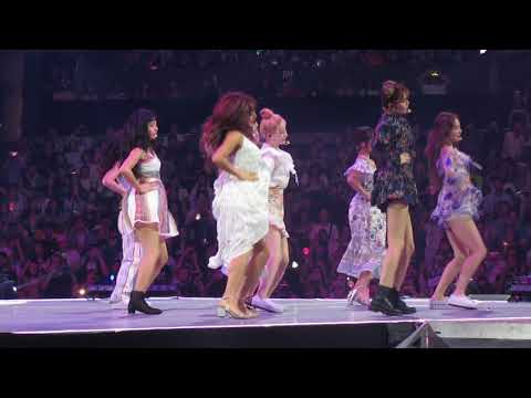 Twice Dance the Night Away at Kcon LA 2018
