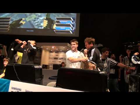 NaVi win WCG 2010 (cyberfight.ru)