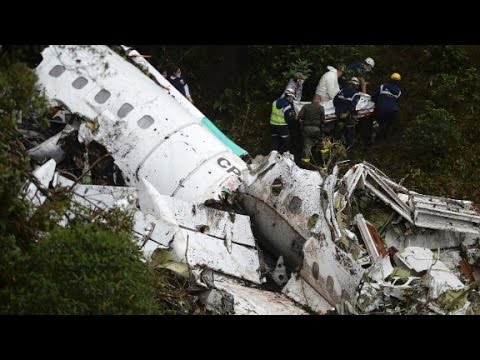 Officials: Emergency declared before plane crash