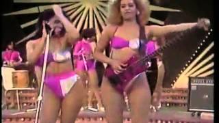 Culeca (En Vivo) Lyrics English Translation