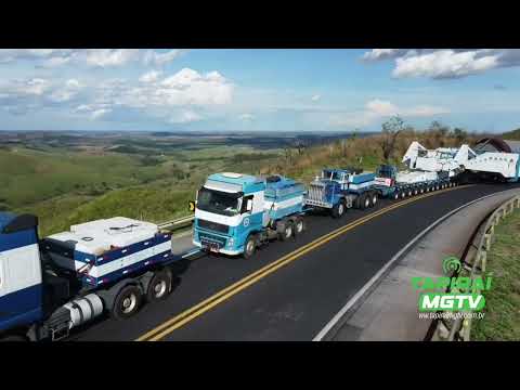 Carga superdimensionada de quase 700 toneladas segue pela BR-262