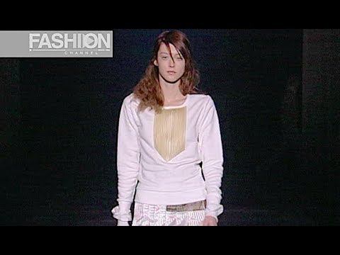 E-PLAY Fall 2002 2003 Milan - Fashion Channel
