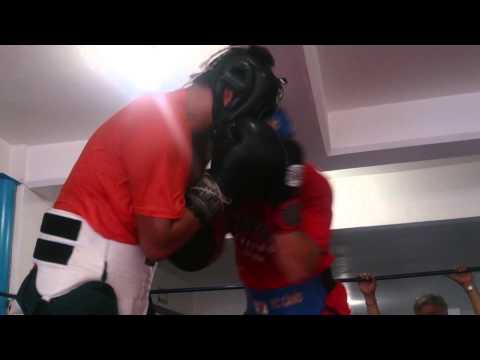 "Demoledor" Cano y Eduardo Tercero hacen sparring