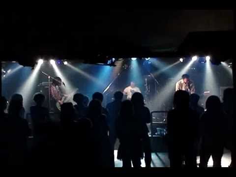 cigarette in your bed 110428_02