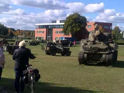 Amerikaanse Sherman tanks in de stad Weert (Limburg) 2012 - part 1