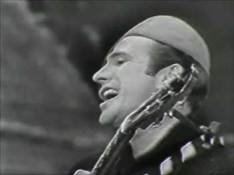 Simon Crum ~ Country Music's Here to Stay