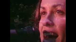 7. Alanis Morissette - Pray For Peace (Shoreline Amphitheatre, 1997)