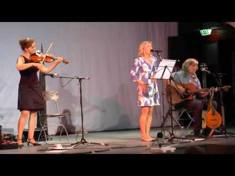 Buckley's Chance: "Schöner fremder Mann"