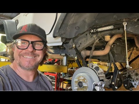 Dirt Daily. Installing a rear Antirock sway bar on a Jeep JL Wrangler.