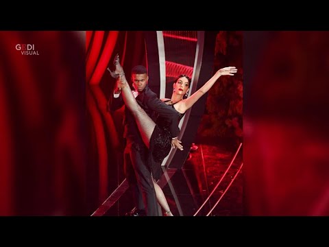 Sanremo 2020, Georgina Rodriguez balla il tango: poi il bacio a Ronaldo in prima fila