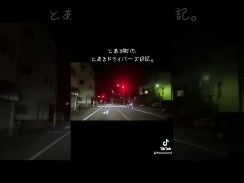 「警察は110番します:真夜中まで」:ミュンヘンの犯罪スリラーはどれほど面白いですか?