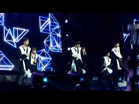 SUPER POPCON IN MANILA VIXX BLACKOUT 😍😍