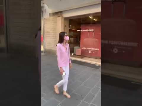 vergogna in centro a bari via sparano