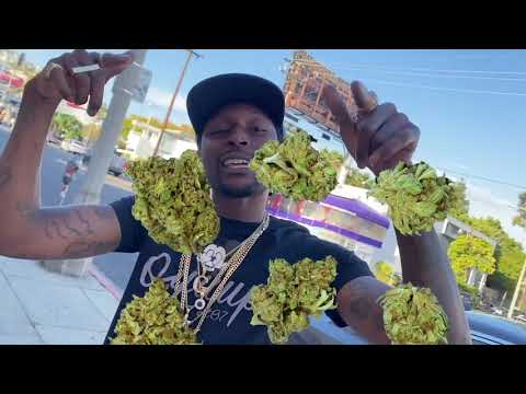 Mack West ft. Rasta Kip (Moving on)