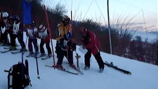 preview picture of video 'Gabriel S - locul 1 la proba GS (slalom urias) Cupa Piatra Neamt SKI 2011 first edition'