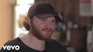 Eric Paslay - Eric Paslay: The Story Behind &quot;Keep On Fallin&#39;&quot;