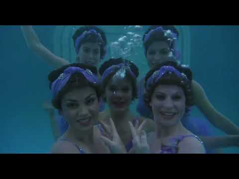 Miss Piggy Fantasy with no vocals