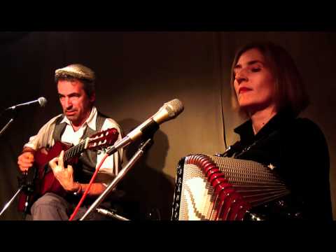 Ballhaus "Die Welt ist schön"