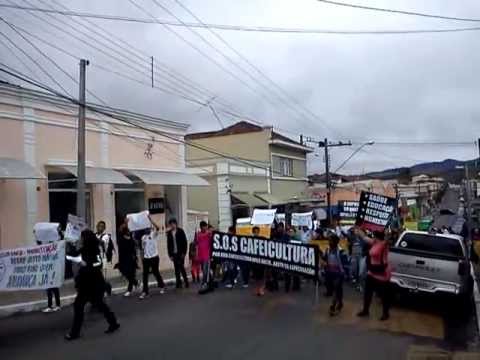 Manifestaçäo em Ouro Fino