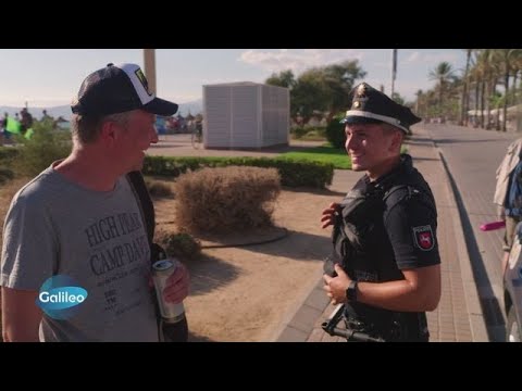 Deutsche POLIZISTEN auf MALLORCA?! Wie deutsch ist Mallorca? | Galileo