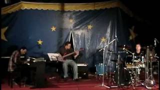 A NIGHT IN TUNISIA Michel Camilo version Playing por: Alexander Cortes (Trio 2008)