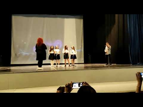 A kane uje ato burime nga Belkisa,Era,Megi dhe Hersi shoqeron ne violine Julian Agolli