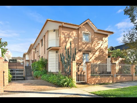 Remarkable 3 Beds Townhouse with Sunlit Backyard! #forSale #HsPartnersRealEstate
