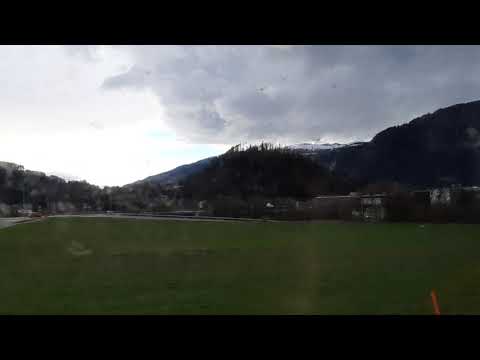 Interlaken Ost BE / Zug Mitfahrt BOB Durchsage Interlaken Ost Fenster Perspektive