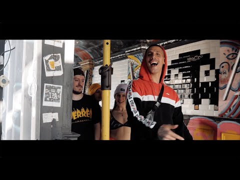 POYØ  - En Lo Mio (Video Oficial)