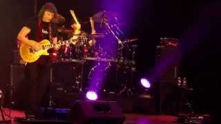Steve Hackett- Genesis Extended Tour 2014- "Fly on a Windshield / Broadway Melody of 1974"