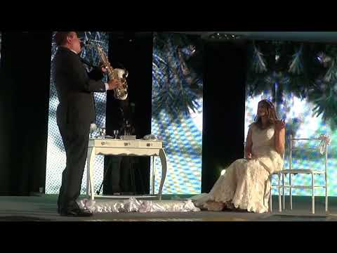 MARIDO TOCA UMA LINDA CANÇÃO PARA SUA ESPOSA NOS 25 ANOS DE CASAMENTO-  DAVY MAIA E PRISCILA