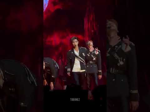 [FANCAM] 220723 THE BOYZ - Reveal @ THE B ZONE in Bangkok
