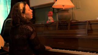 Lindy LaFontaine interview with Volary