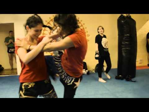 Thaiboxen Frauengruppe im Ringside Gym Berlin