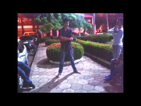 Lucas Monteles x RIsley (Wins) - Praça Free Step 04/Abril 2013